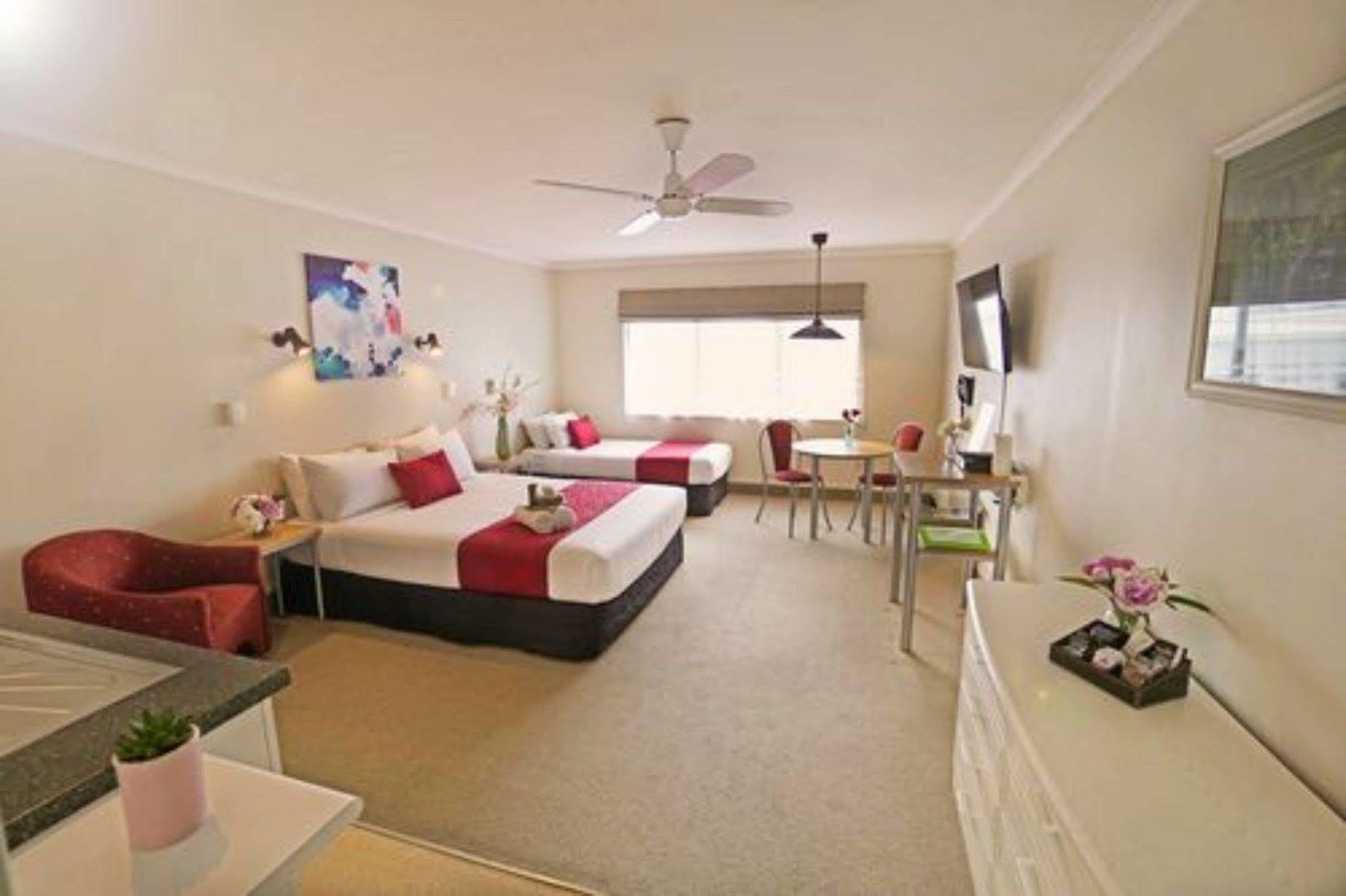 Ashwood Manor Motor Lodge Hamilton Dış mekan fotoğraf